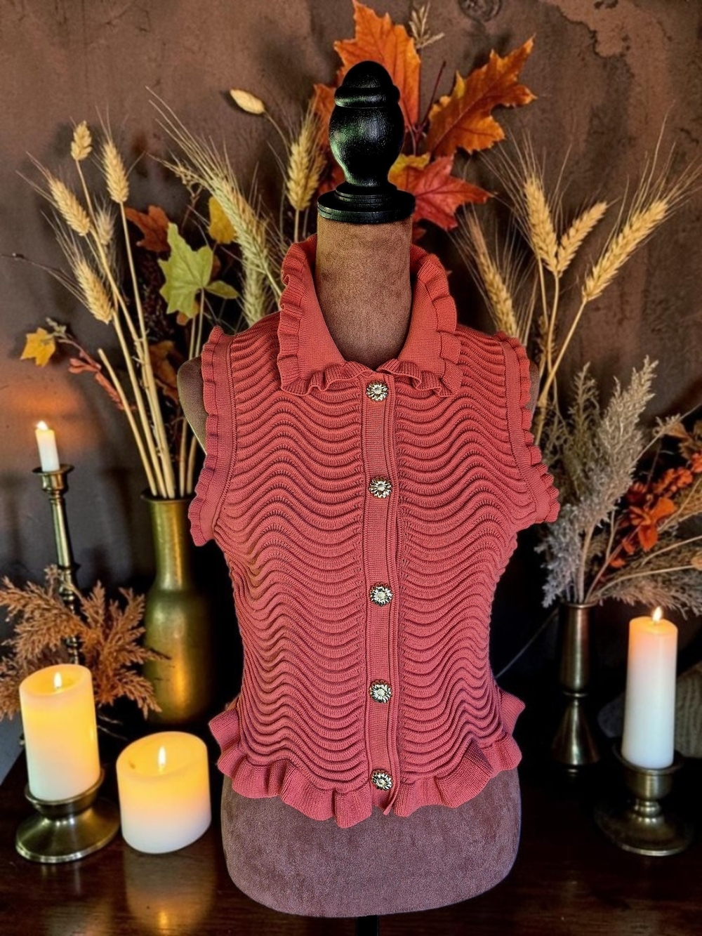 House of Harlow Stretch Crop Top Blouse With Ruffled Color Gold Flower Snaps